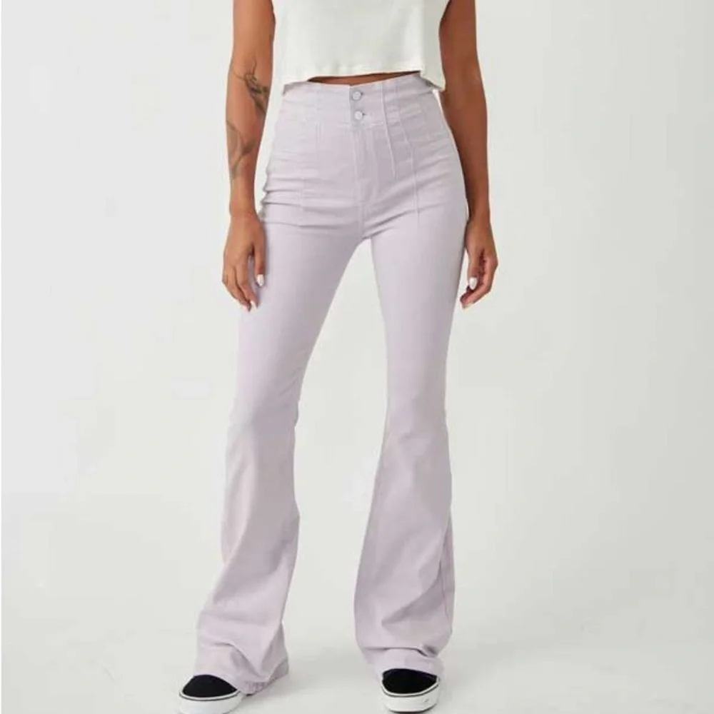 NWT Free People Jayde Flare Jeans in Lavender Z187